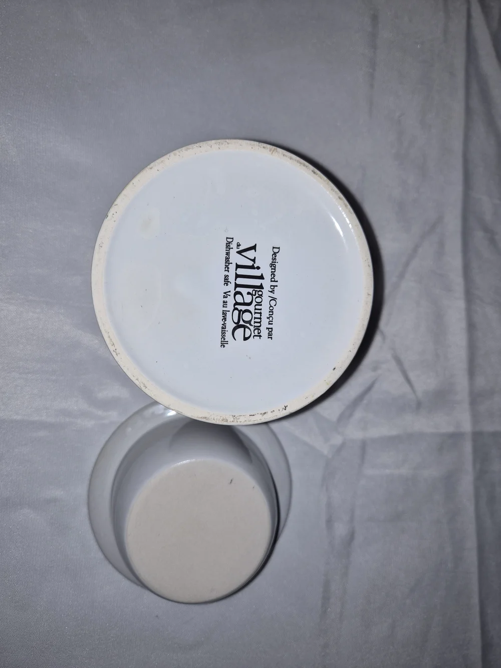 Gourmet Village ceramic dip chiller, designed to keep cold dips fresh